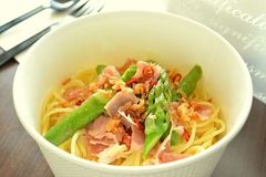 アスパラベーコンのペペロンチーノ