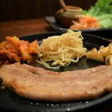 【ミヤコレ】肉と野菜のうま味一口で　みや美豚のサムギョプサル（MARIO'Ｓ  Kitchen）
