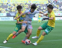 栃木ＳＣ １点遠く２連敗　千葉に０－１