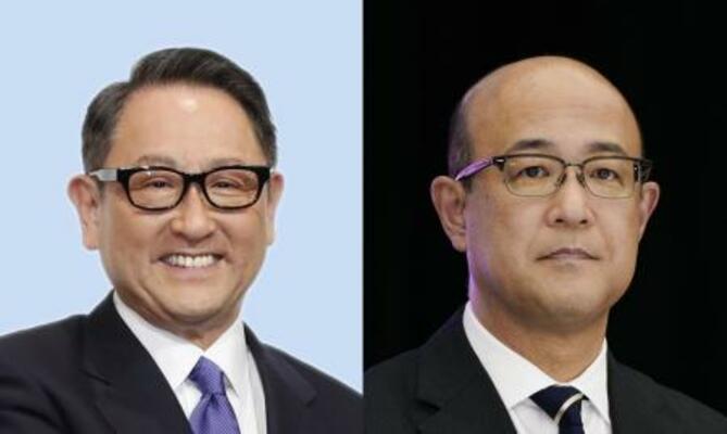 　（左から）トヨタ自動車の豊田章男会長、近健太社長