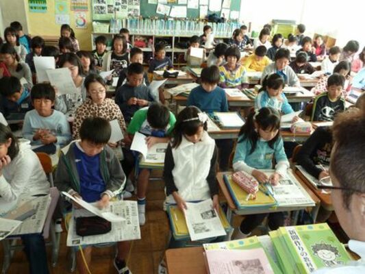 楽しくスクラップ学習　宇都宮市岡本北小
