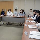 「裁判員裁判」理解深めて　制度15年、宇都宮地裁で模擬体験
