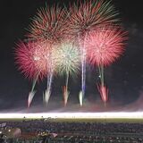足利花火大会、ディズニードローンショーと花火２万発で彩る　夜空にミッキー登場で大歓声　50万人を魅了