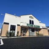 フライングガーデンが14年ぶり新店　58店舗目、外観デザイン一新　コロナで中断の計画再開