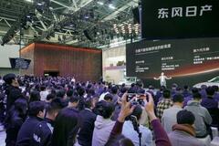 【米中で自動車ショー】復権を狙うが政治リスク直撃