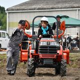 農業習熟へ 地ならし　初心者向けの農機具講習会　大田原市の女性グループ「チームあゆみ」