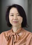 作家の深沢さん新潮社と契約解消