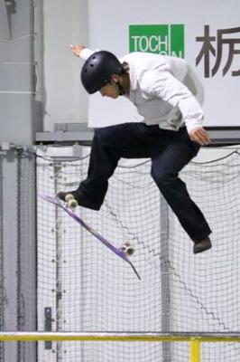 　男子ストリート準決勝を首位通過した白井空良＝宇都宮市東部総合公園