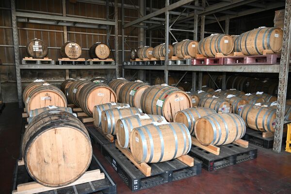 ストークバレー蒸溜所で熟成されるウイスキー原酒たる=小山市