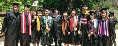 【世界唯一のろう者向け総合大学】手話を共通語に講義