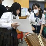 琴演奏で“国際協力”　日光の藤原中　来訪の台湾中学生と交流
