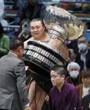 賜杯霧島 大関復帰へ