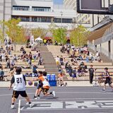 ３ｘ３東西の会場巡ってみました　熱気充満、入場制限の人気ぶりも