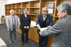 中心施設は豊田南小跡に