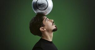 Vichy Laboratoires、PSG所属サッカー選手Vitinhaをグローバルブランドアンバサダーに起用