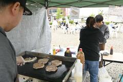 肉料理４店集結 食と交流楽しむ