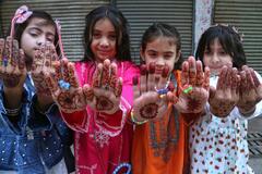 “手描き”アート