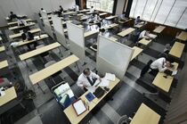 足銀 大会議室を勤務で活用 宇都宮