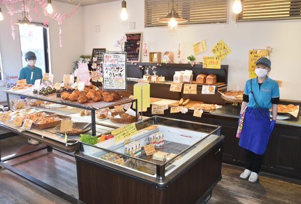 「ベーカリー　オランジュクレール」の店内