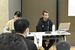 患者らを前に、前向きに人生を歩むこつなどについて話すロサーノ選手（右）＝１８日午後、宇都宮市宮みらい