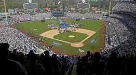 大谷本拠地に「ユニクロ」