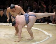 大の里、豊昇龍が３連勝