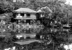 「星野リゾート」軽井沢の温泉旅館が始まり