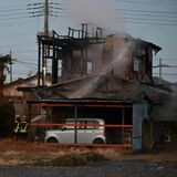 佐野で住宅火災　現場から1人の遺体