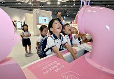 遊ぶ、学ぶ、笑う