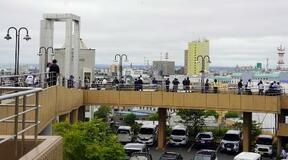 津波警報、避難者半数超が車利用