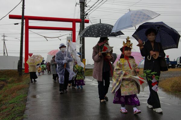天満宮の秋季大祭で行われた稚児行列