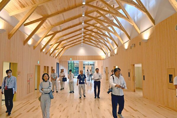 木造平屋建ての待合棟
