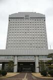 新潟知事選、現職ら３氏届け出