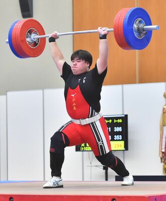 少年男子１０２キロ超級の優勝候補筆頭に挙がる塚田