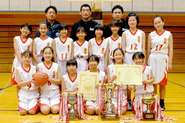 女子優勝の雀宮