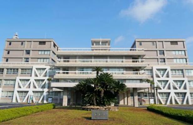 　広島高裁＝２５日午前