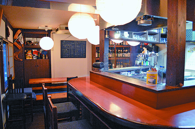 温かみのある店内