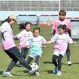 元日本代表の澤さん、宮間さんとプレー　宇都宮でサッカーイベント　ＪＦＡ…