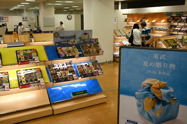 県産品などを取りそろえる東武宇都宮百貨店大田原店のギフトセンター=22日午前、大田原市