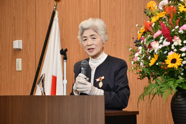 明るい地域づくり功労大賞を受賞した河野さん