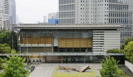 政府内で消費減税「1%案」浮上