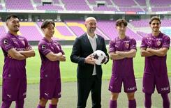 J1京都新監督、タイトルに意欲