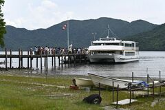 遊覧船、菖蒲ヶ浜への接岸再開　低下していた水位が徐々に回復　奥日光・中禅寺湖