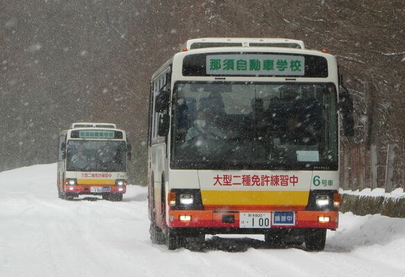 雪道で行われた実技研修