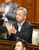 参院本会議に臨む高橋氏＝20日午後、参院本会議場
