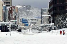 大雪で投票所閉鎖２時間繰り上げ
