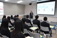 黒磯南高生に企業紹介　ハローワーク黒磯初の説明会に２０人