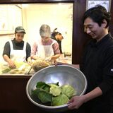 「ギョーザの命」が高騰　異例の事態に店から悲鳴　確保に奔走、難局で凝らす工夫