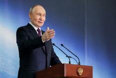プーチン大統領「核戦力発展を」