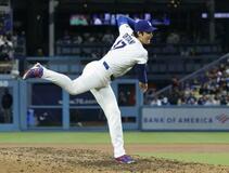 大谷、スイーパーできりきり舞い
